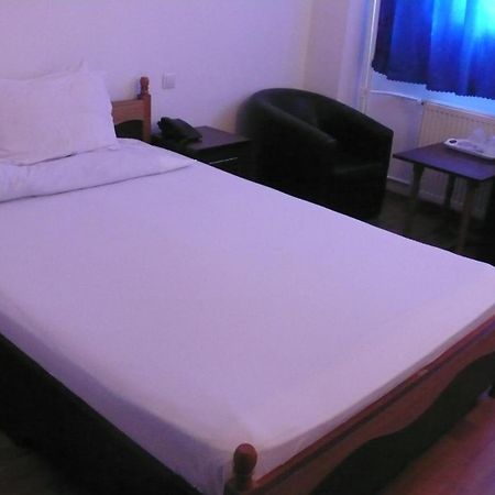 Hotel Uranus Bucharest Luaran gambar