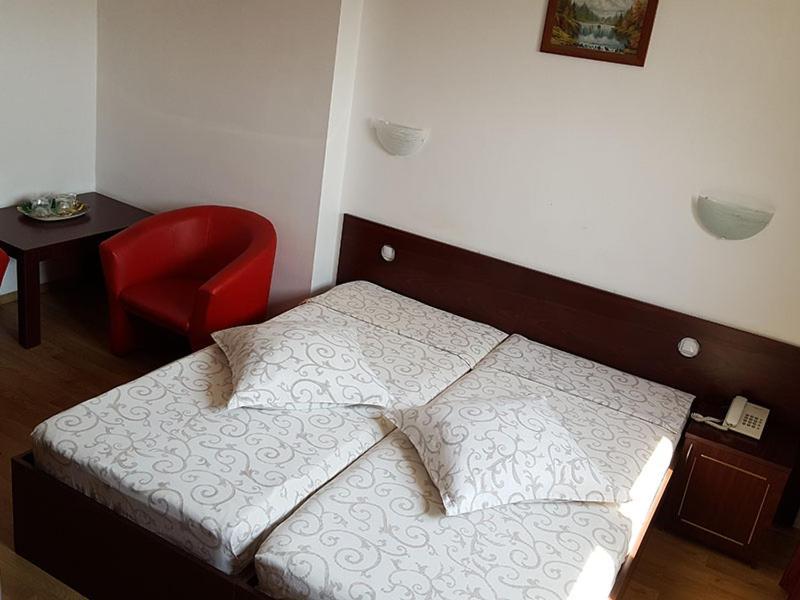 Hotel Uranus Bucharest Luaran gambar
