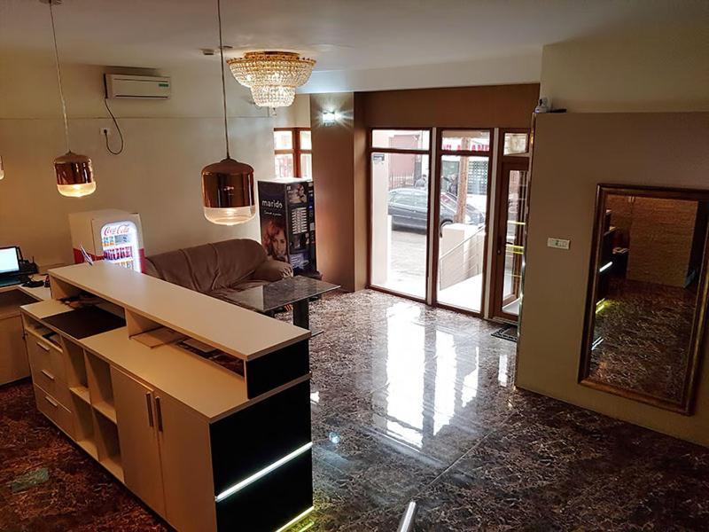 Hotel Uranus Bucharest Luaran gambar