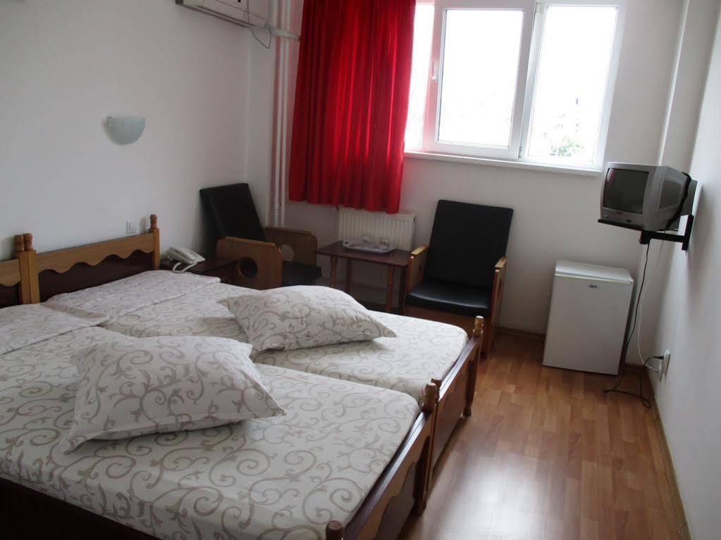 Hotel Uranus Bucharest Luaran gambar