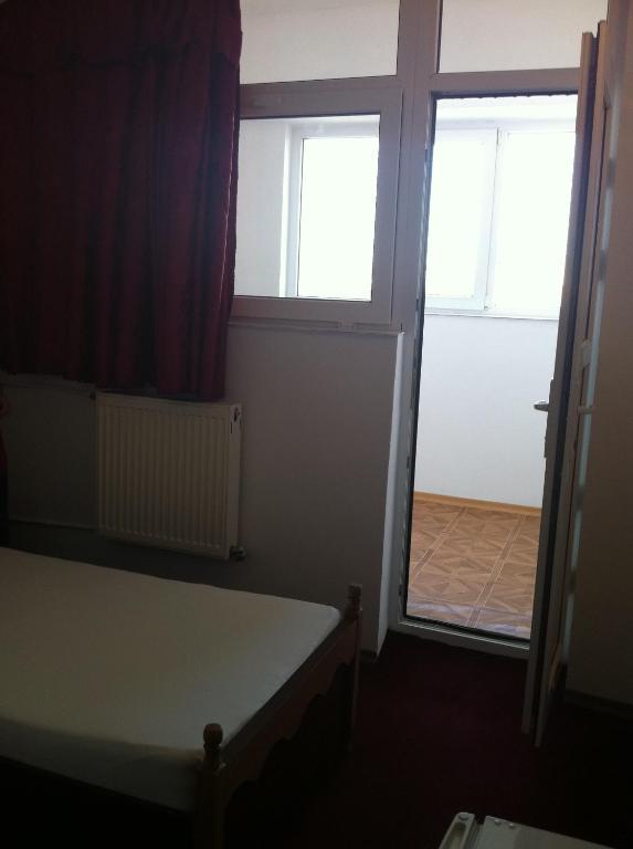 Hotel Uranus Bucharest Bilik gambar